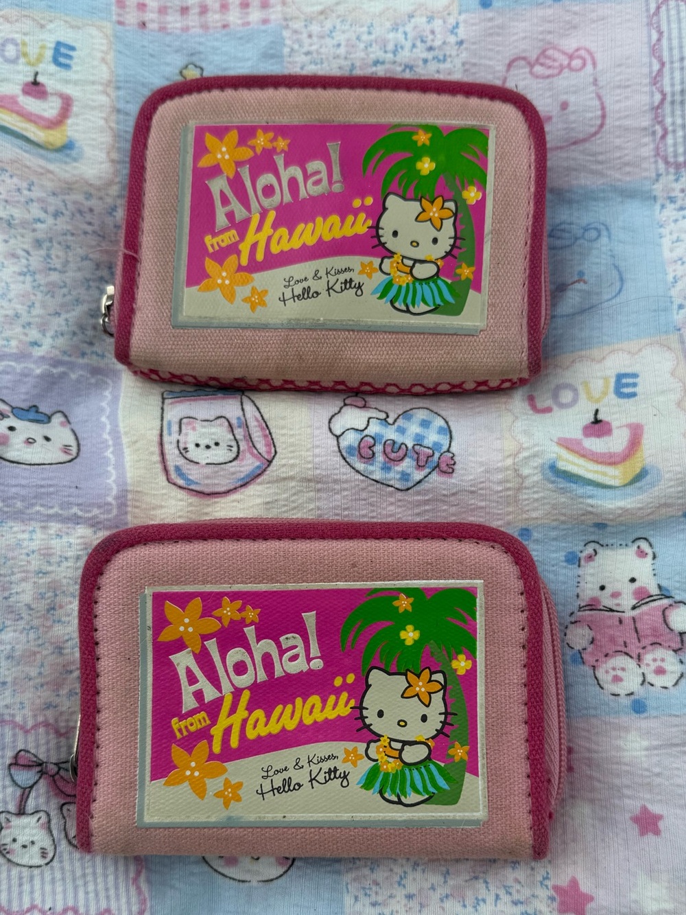 VINTAGE Sanrio Hello Kitty Pink Aloha from Hawaii Wallet - Cute Travel Pouch